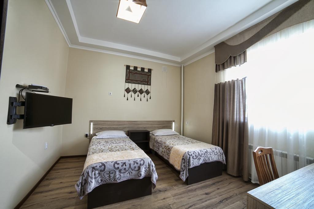 Ethno Boutique Hotel Ош Стая снимка