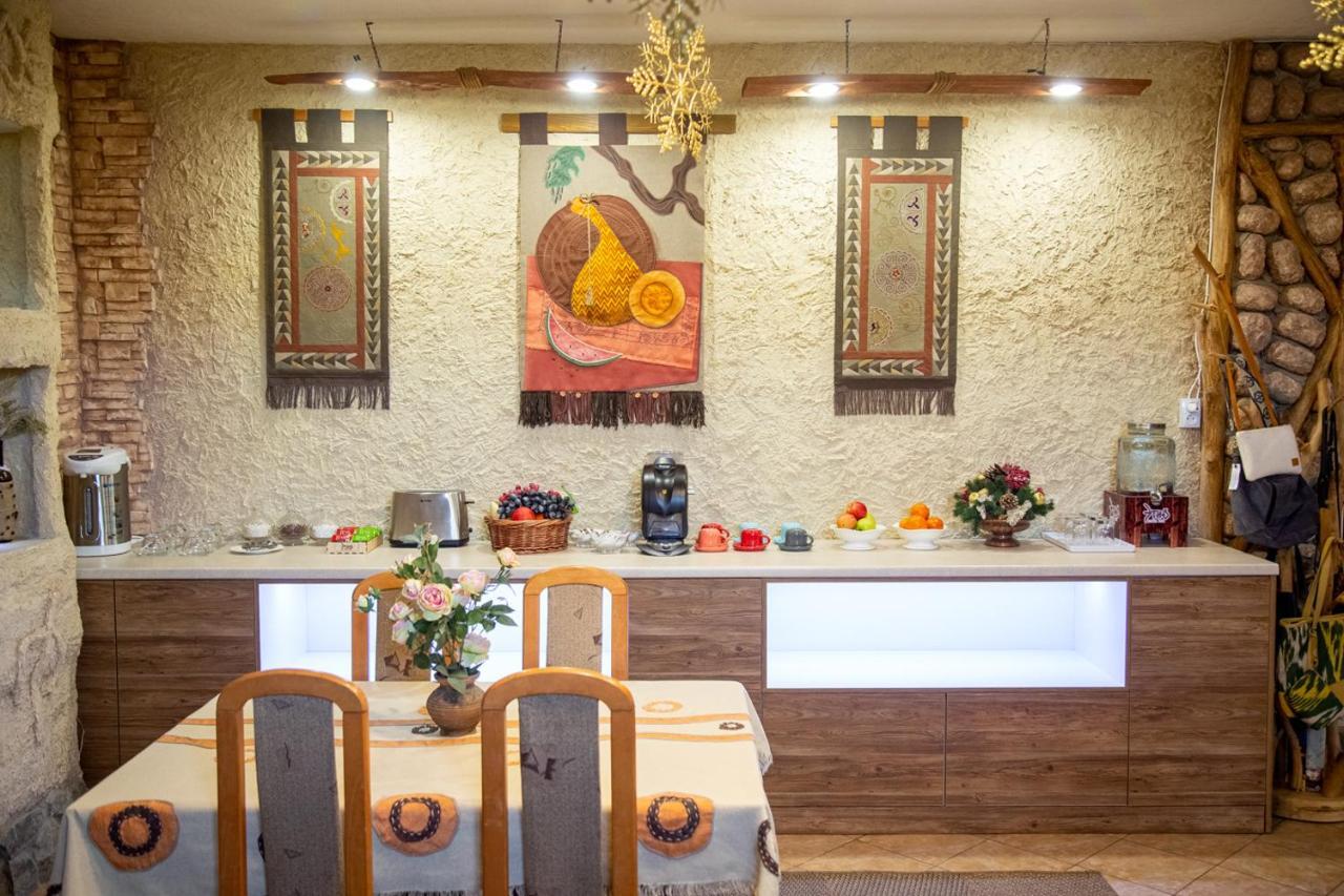 Ethno Boutique Hotel Ош Екстериор снимка
