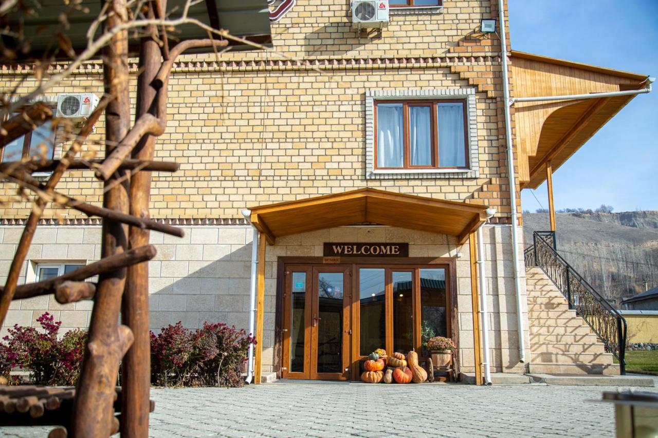 Ethno Boutique Hotel Ош Екстериор снимка